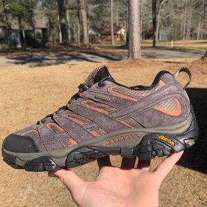 Merrell Moab 2 hiking shoes  NIB